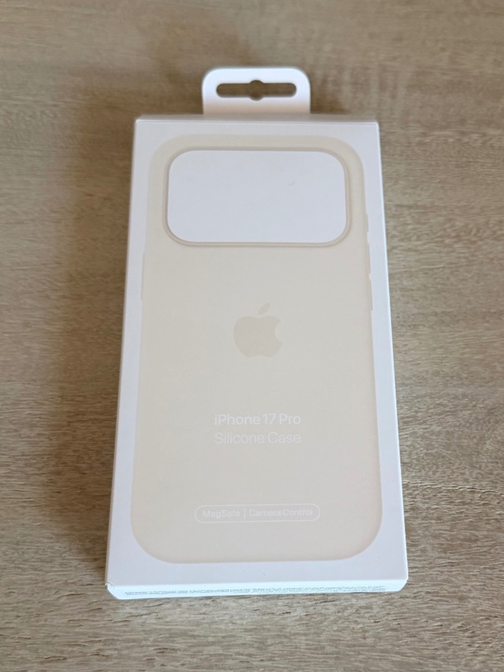 NWT Authentic Apple iPhone 17 Pro Silicone Case with MagSafe - Vanilla